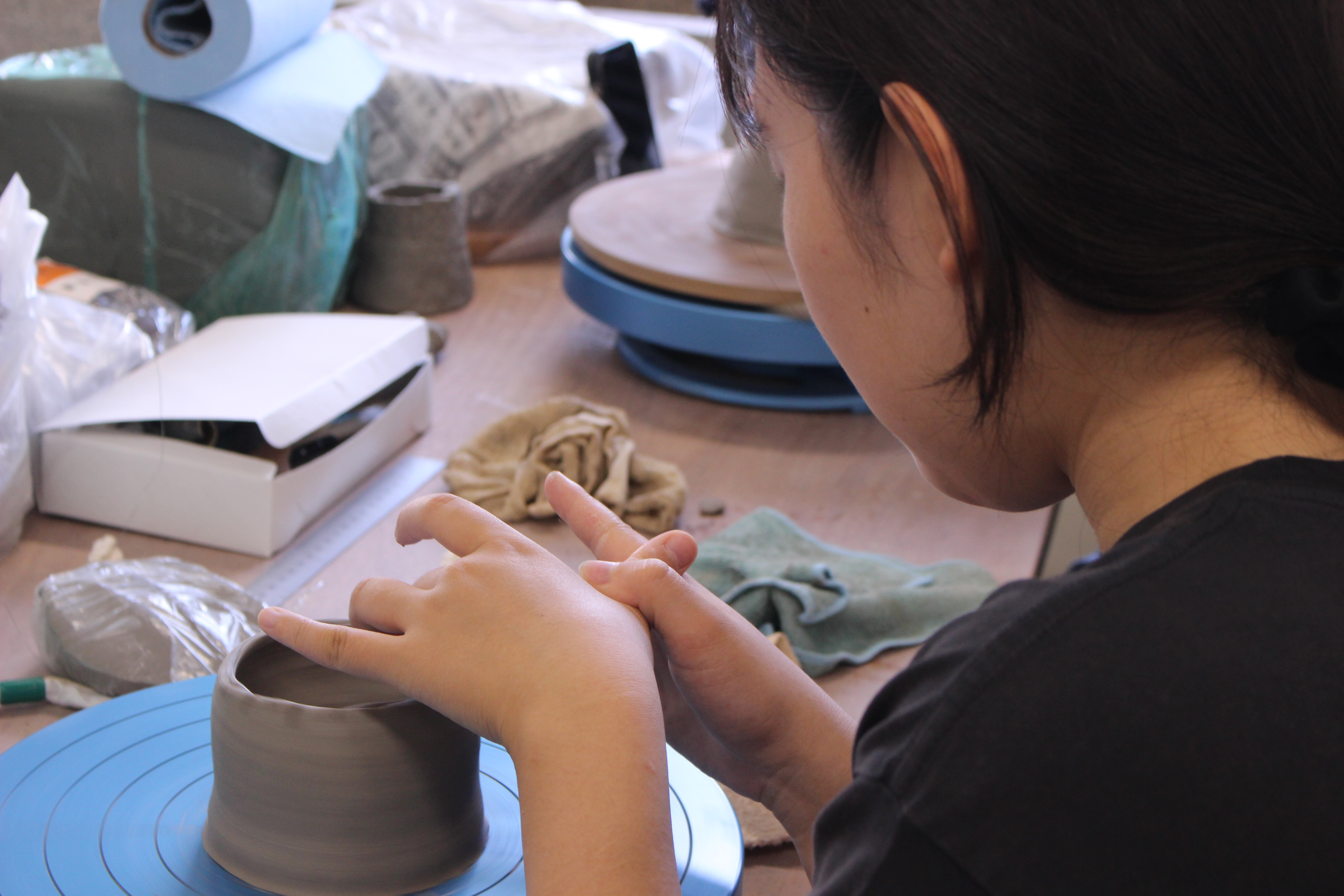 造形課題（手びねり）