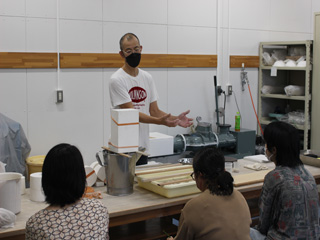 石膏制作実演見学